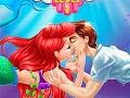 Spill Ariel And Prince Underwater Kissing