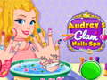 Spill Audrey's Glam Nails Spa