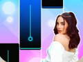 Spill Kim Loaiza Piano tiles