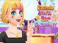 Spill Blonde Sofia Ear Cleaning