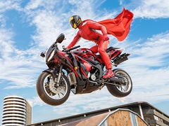 Spill Real Motorbike Super Hero Stunt 3D